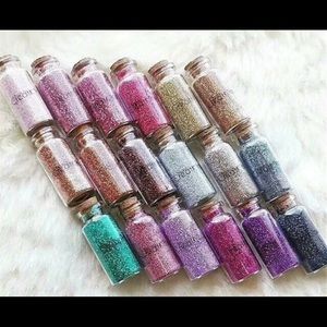 Bundle glitter shadow